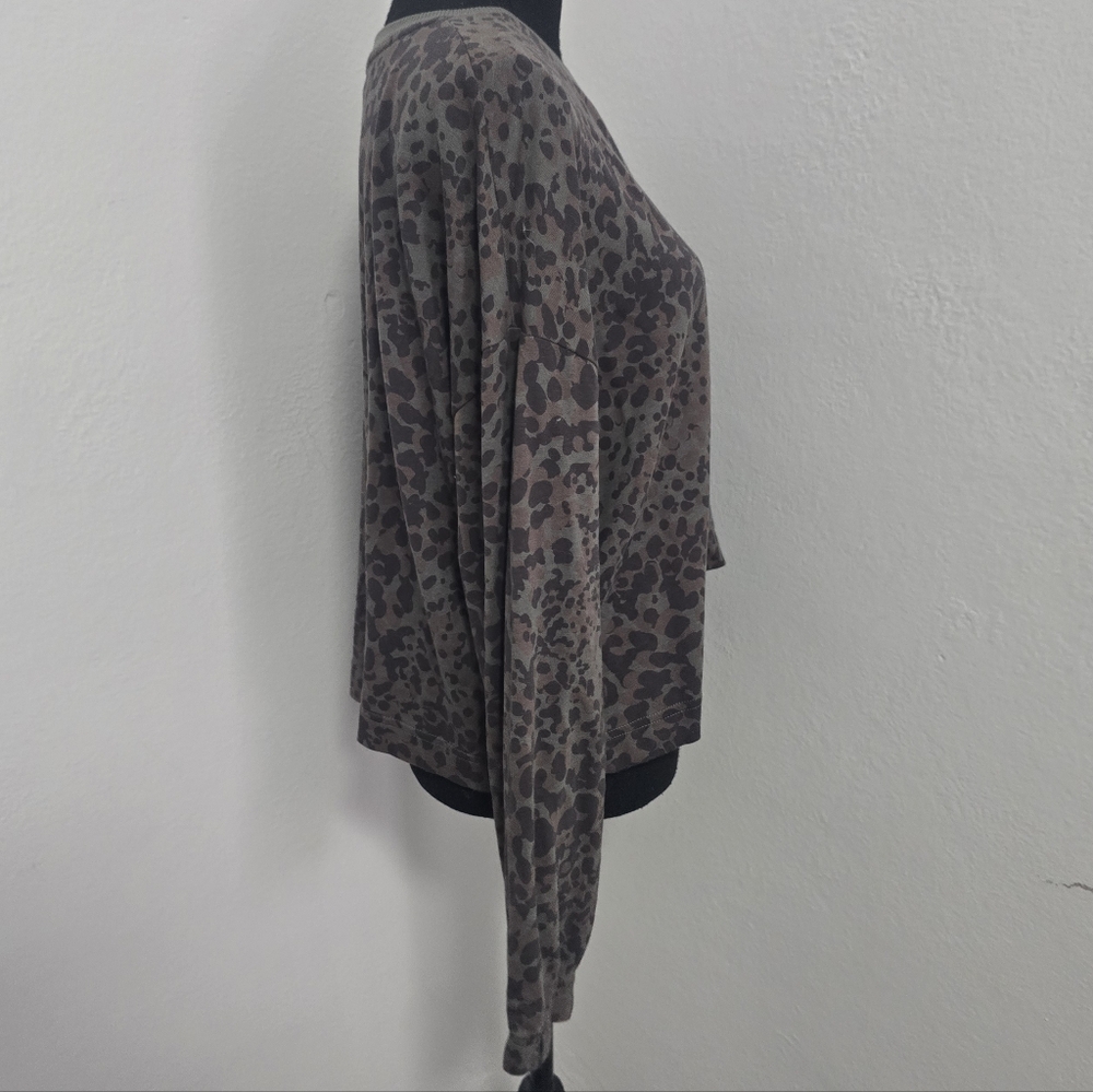 Lovestitch Sweet Spot Animal Print Sweatshirt Medium - Picture 5 of 8